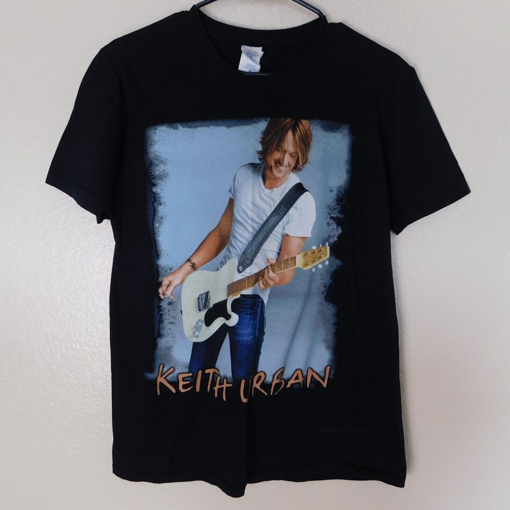 Keith Urban Tee Shirt Adult M 2011 Get Closer Concert Country Music Tour Graphic - Picture 1 of 10